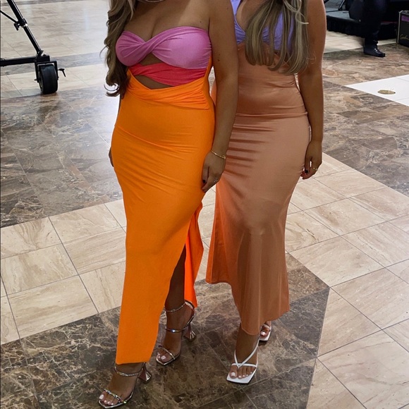 Cutout Multicolor Dress! - Picture 3 of 3